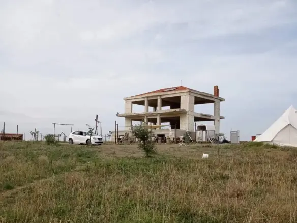 Detached House With Garden In Thessaloniki Suburbs