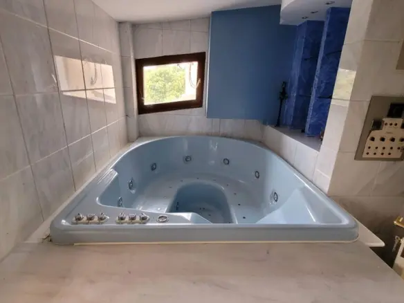 Villa With 4 Bedrooms In Thessaloniki Suburbs
