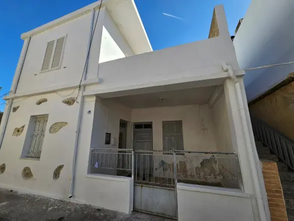 Detached House In Crete With 150 M² Area And Garden