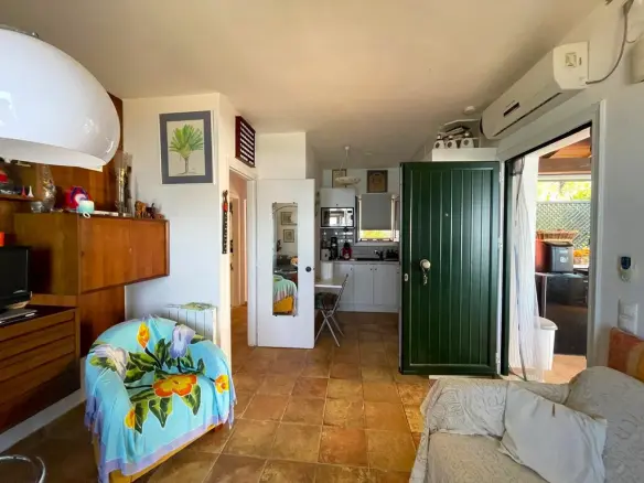 Renovated Apartment With Terrace In Corfu