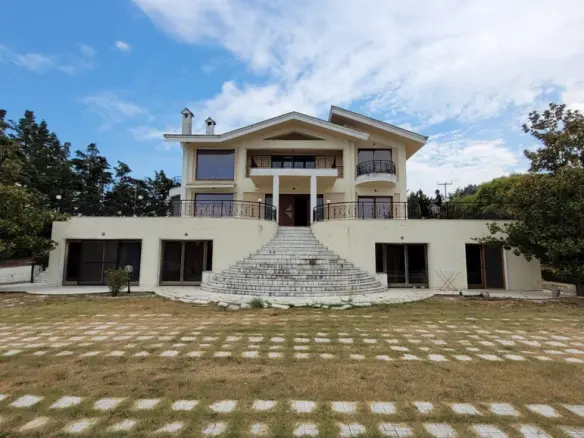 Villa With 4 Bedrooms In Thessaloniki Suburbs