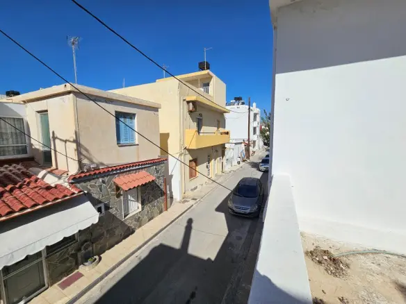 Detached House In Crete With 150 M² Area And Garden