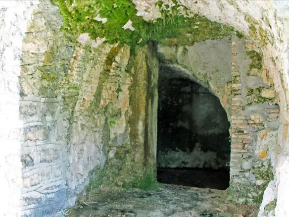 Detached House With Garden Area In Corfu
