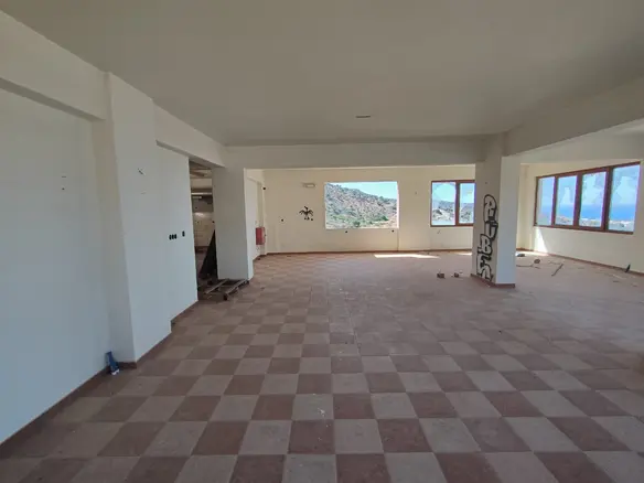 Detached House In Mallia, Greece (357 M²)