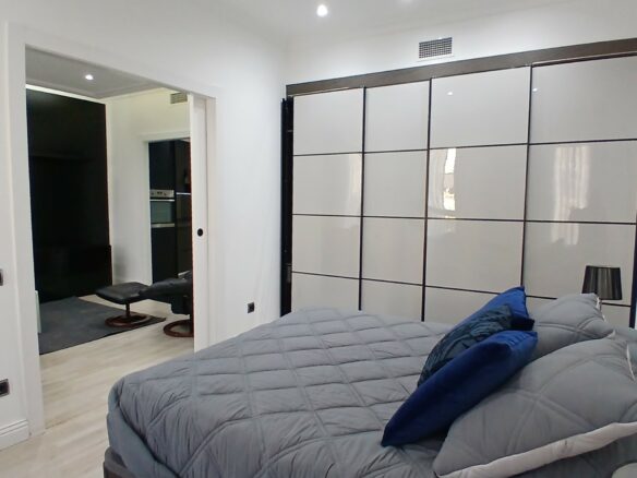 Apartment On Gran Via De Les Corts Catalanes With View