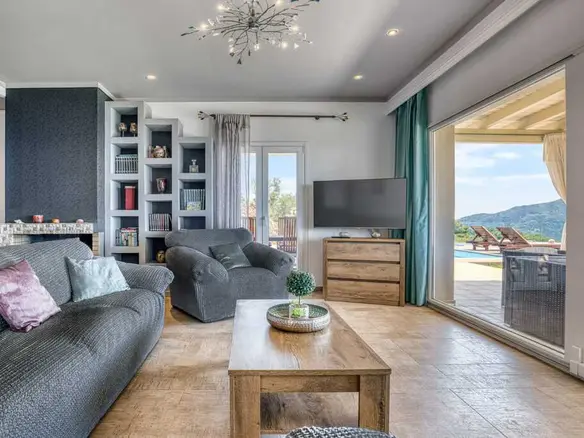 3-bedroom Villa In Corfu, Greece (181 M²)