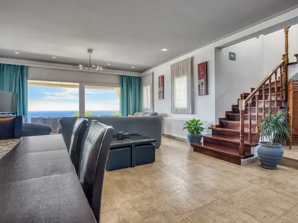 3-bedroom Villa In Corfu, Greece (181 M²)