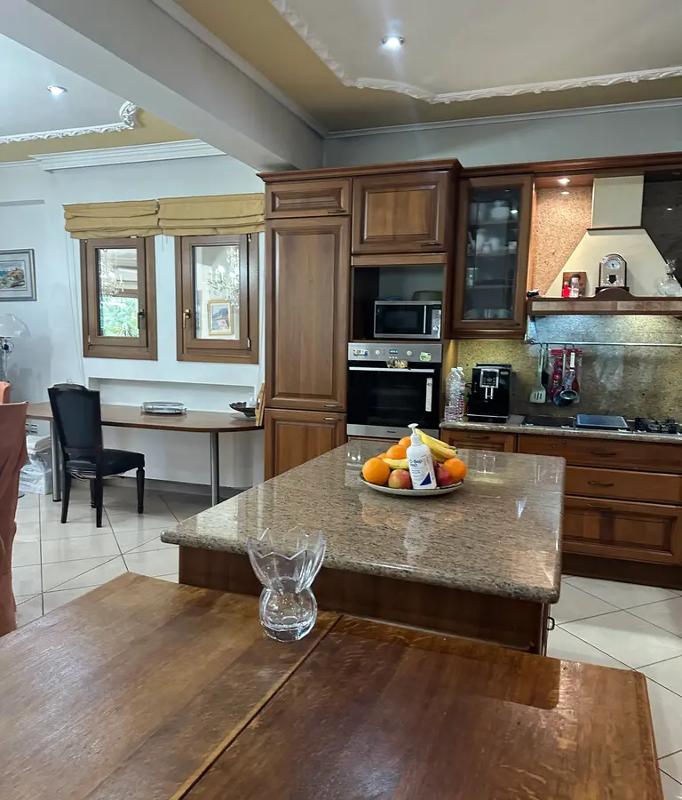 4-bedroom Villa In Anthidonos, Greece (585 M²)