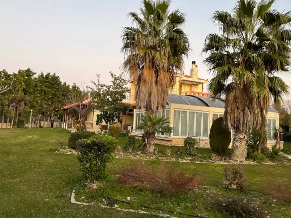 4-bedroom Villa In Anthidonos, Greece (585 M²)