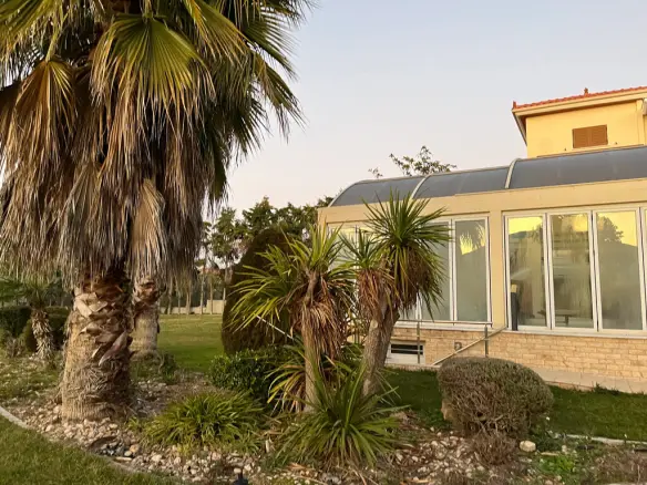 4-bedroom Villa In Anthidonos, Greece (585 M²)