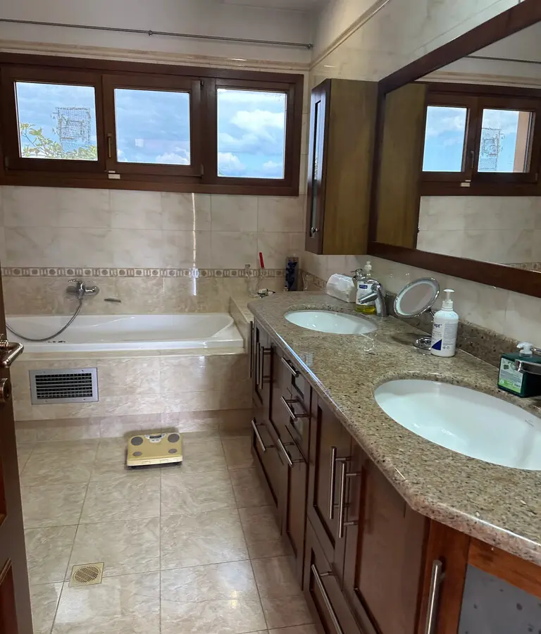 4-bedroom Villa In Anthidonos, Greece (585 M²)