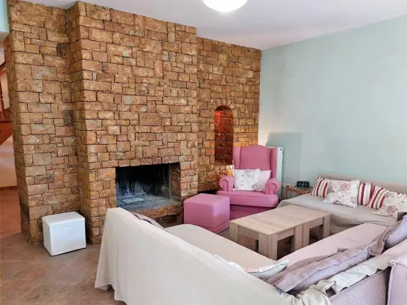 5-bedroom Detached House In Thermaikos, Greece (280 M²)
