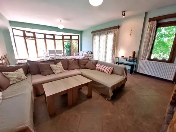 5-bedroom Detached House In Thermaikos, Greece (280 M²)