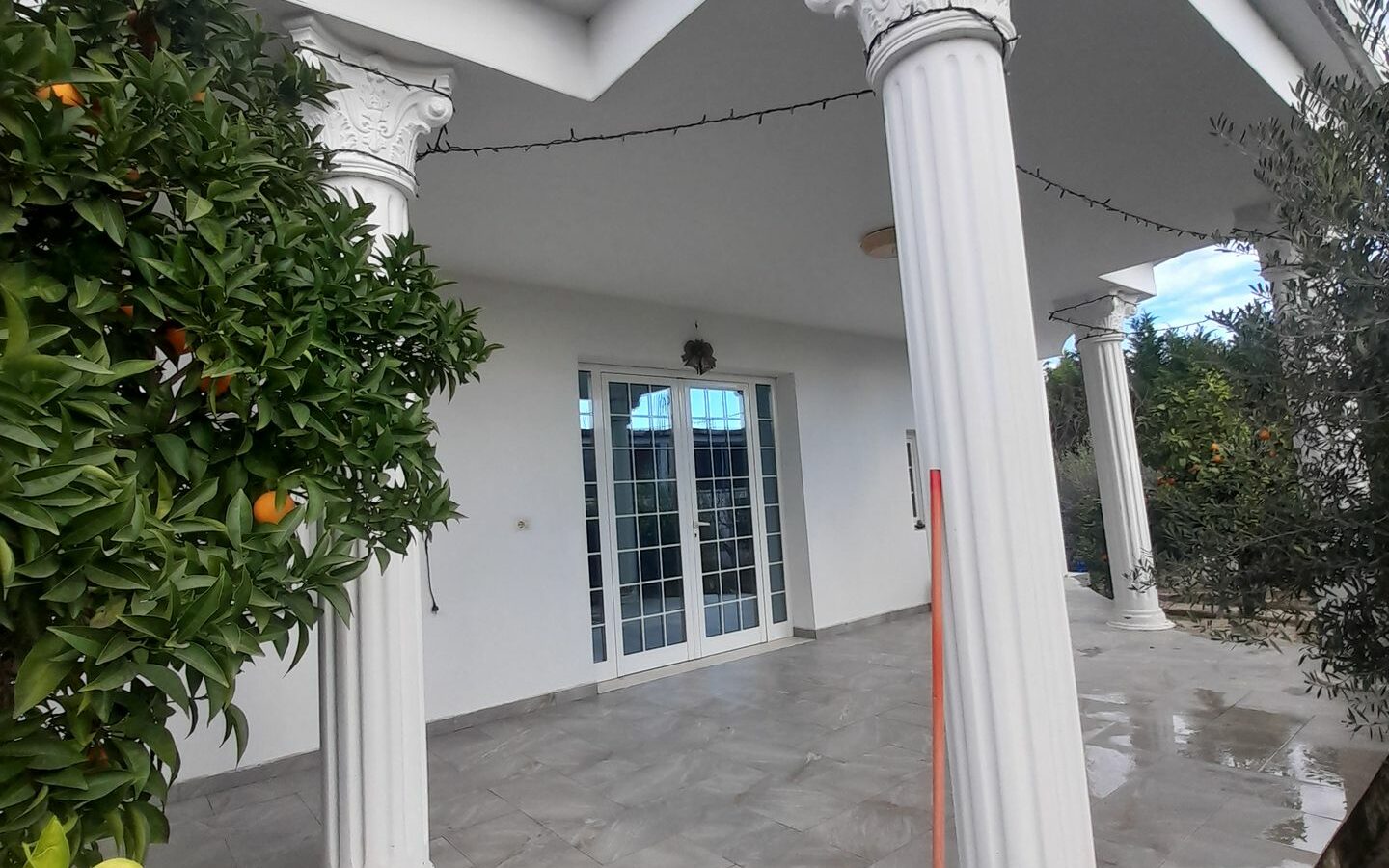 Mixed-use Apartment With Commercial Units In Downtown Area