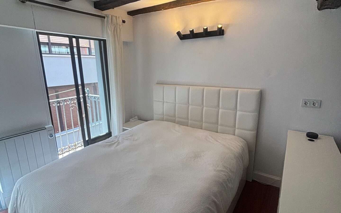 Apartment With Balcony Located In Central Bermeo