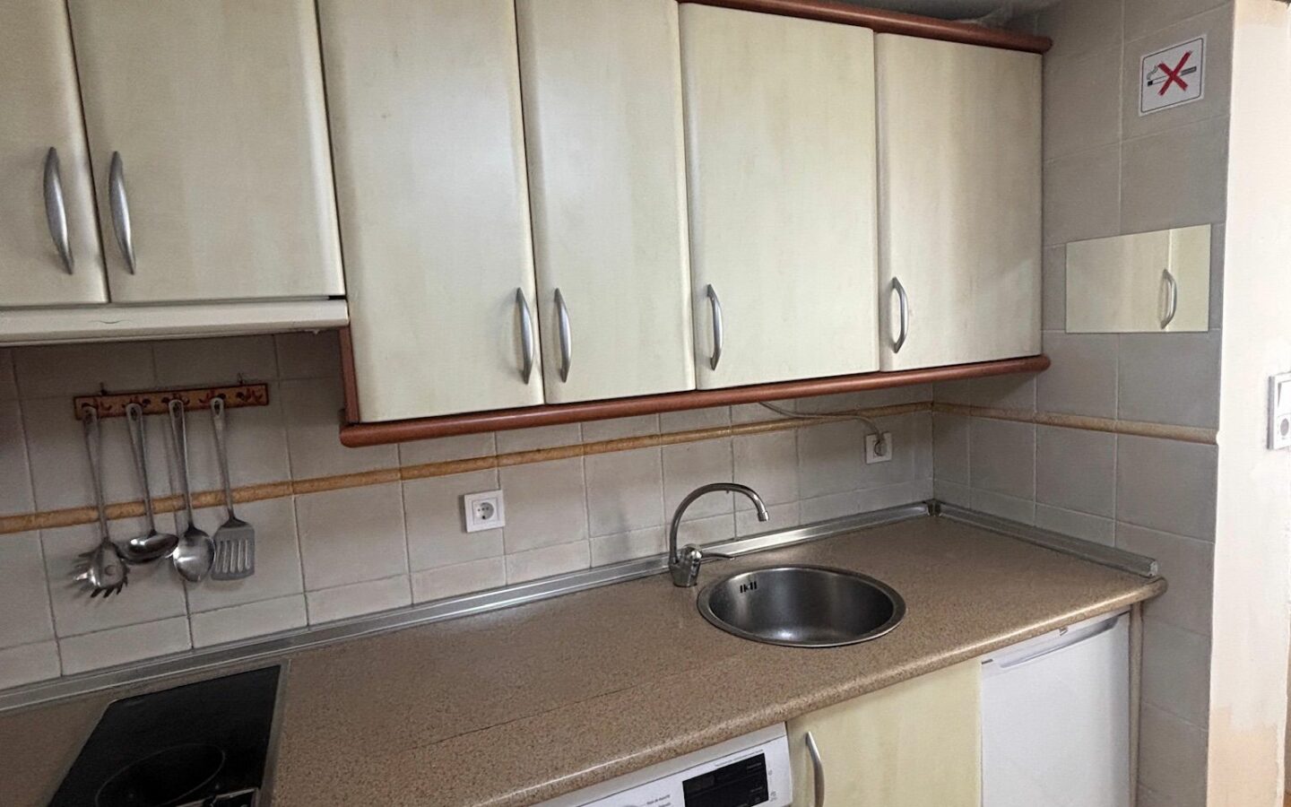 Apartment With Balcony Located In Central Bermeo