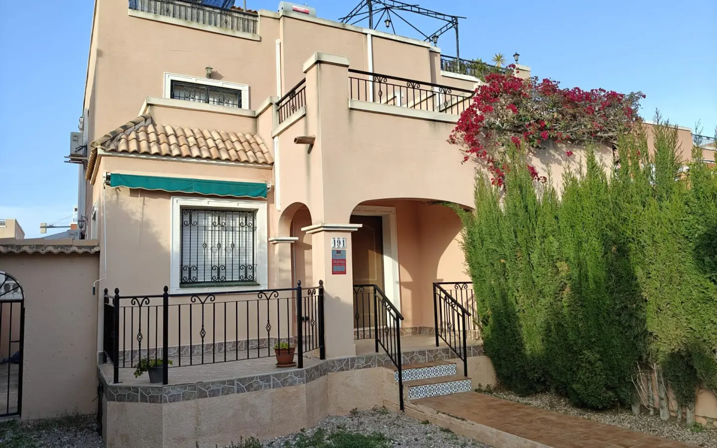 Town House With 2 Bedrooms In Montesinos, Spain