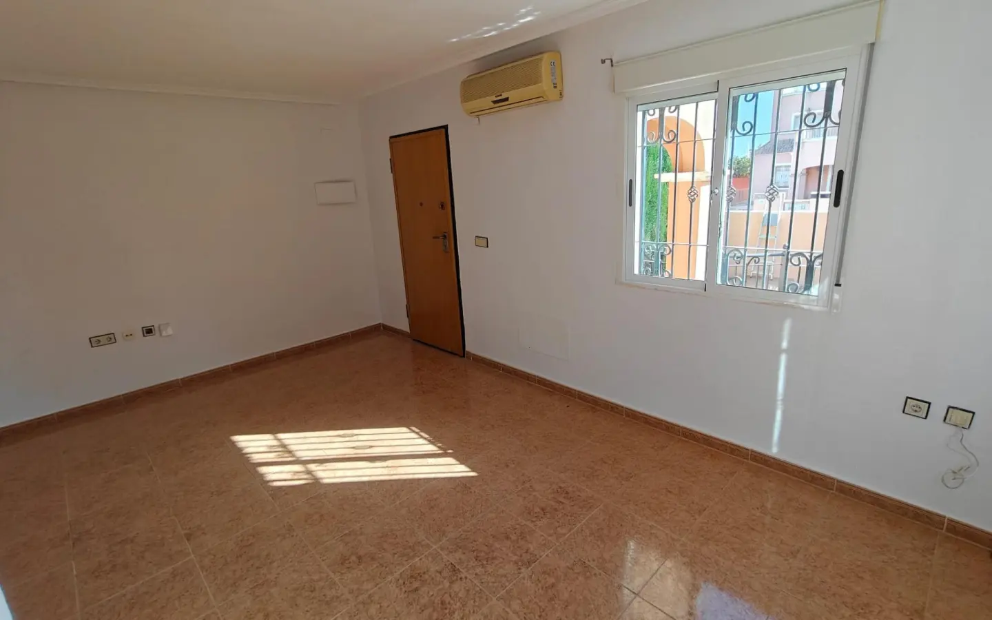 Town House With 2 Bedrooms In Montesinos, Spain
