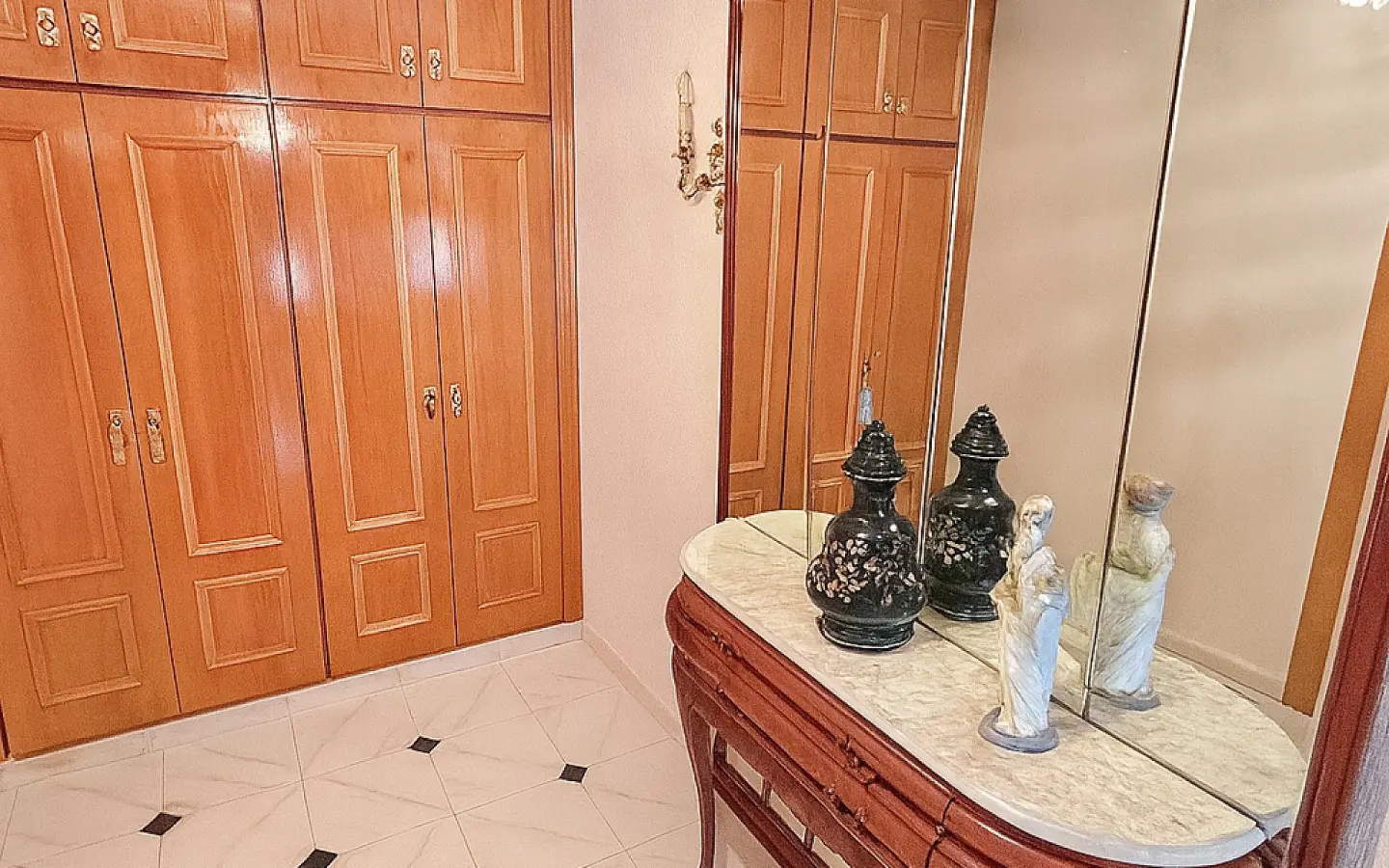 6-bedroom Restoration Project In Monovar, Spain (250 M²)