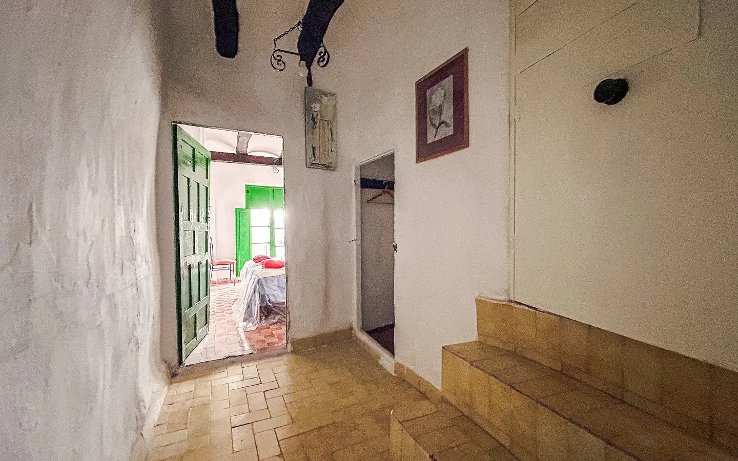 4-bedroom Townhouse In Onil, Spain (160 M²)