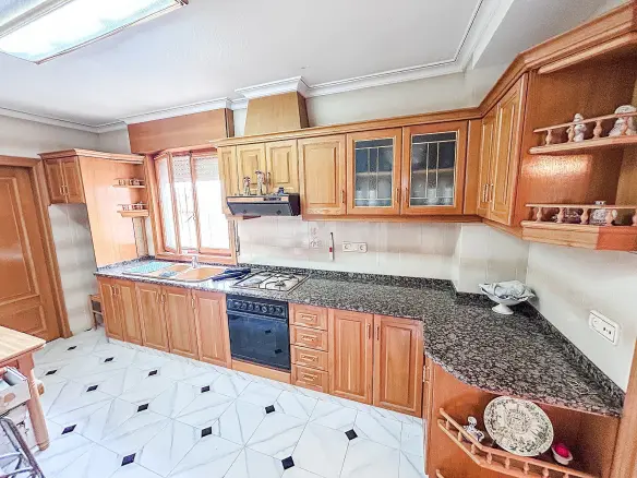 6-bedroom Restoration Project In Monovar, Spain (250 M²)