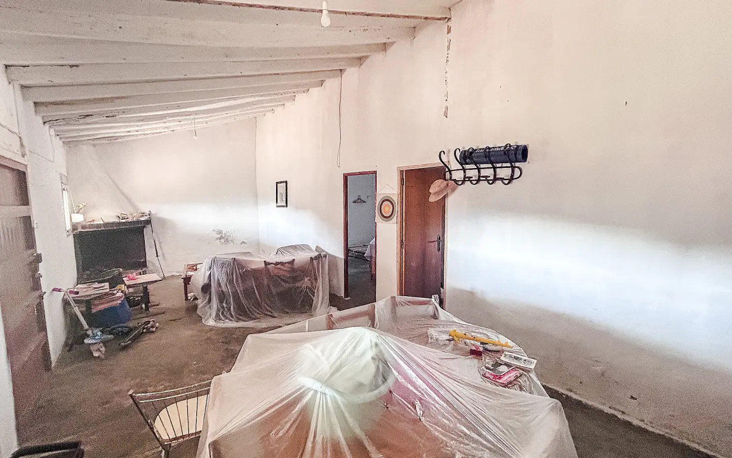 2-bedroom Country House In Elda, Spain (180 M²)