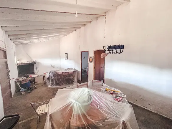 2-bedroom Country House In Elda, Spain (180 M²)