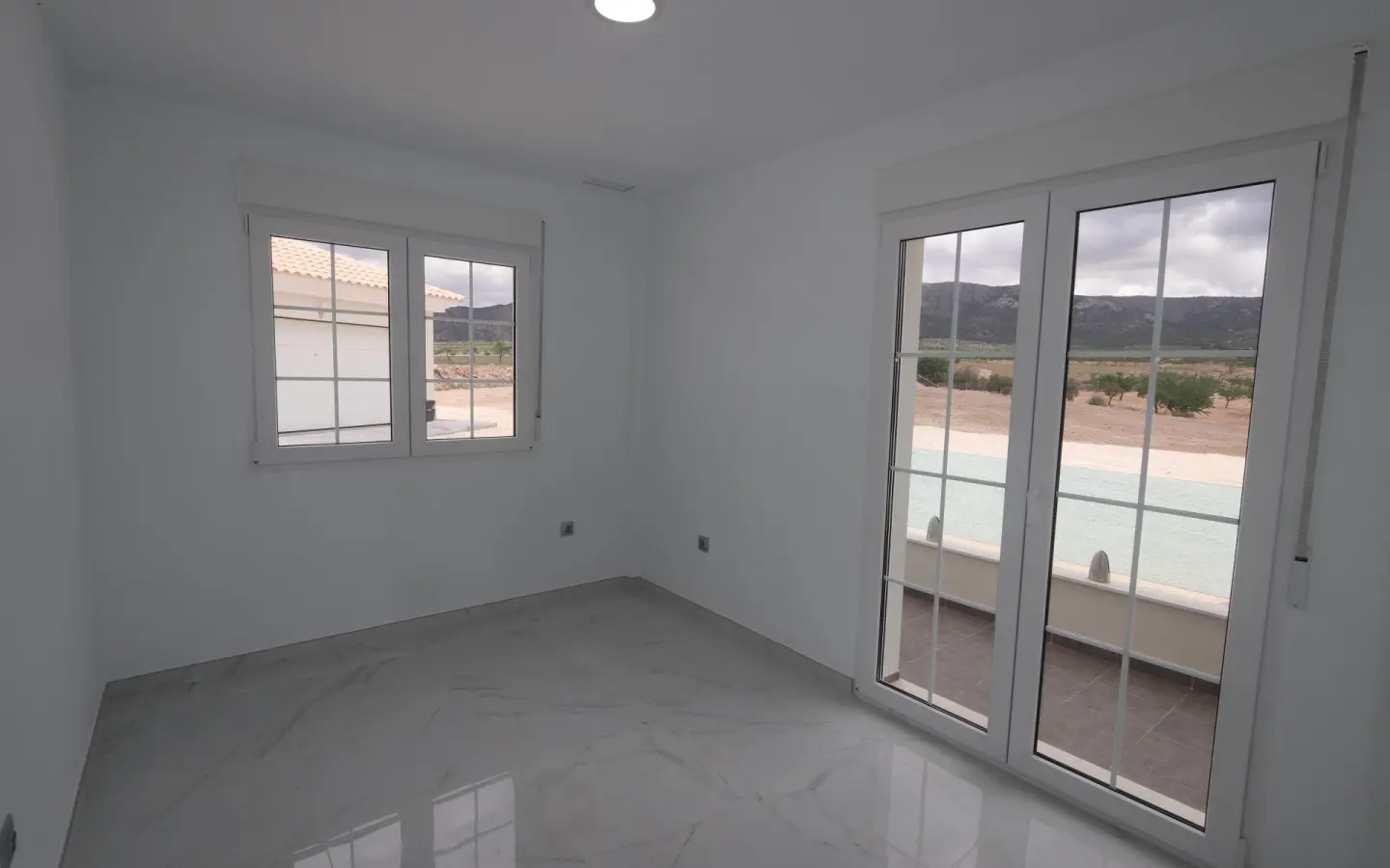4-bedroom Detached Villa In Pinoso, Spain (180 M²)