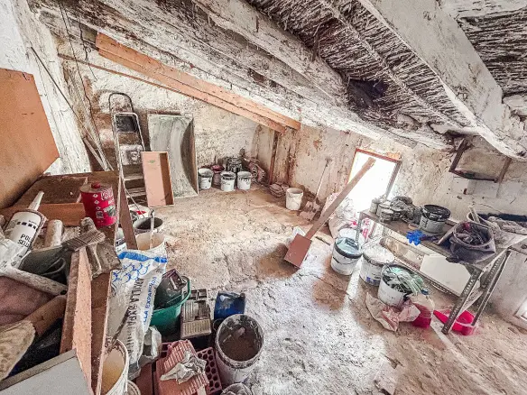 4-bedroom Townhouse In Onil, Spain (160 M²)