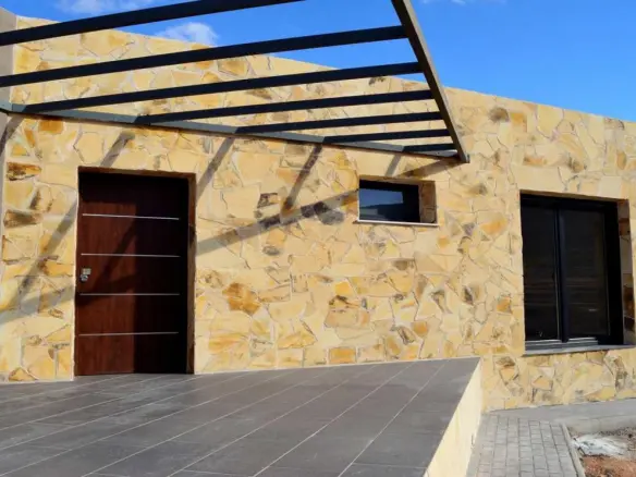 4-bedroom Detached Villa In Hondón De Las Nieves, Spain (155 M²)