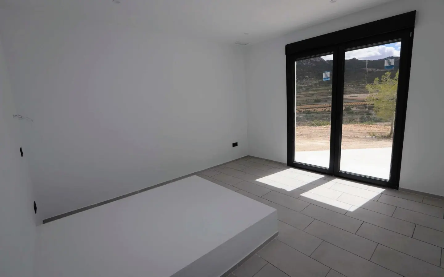 4-bedroom Detached Villa In Aspe, Spain (155 M²)