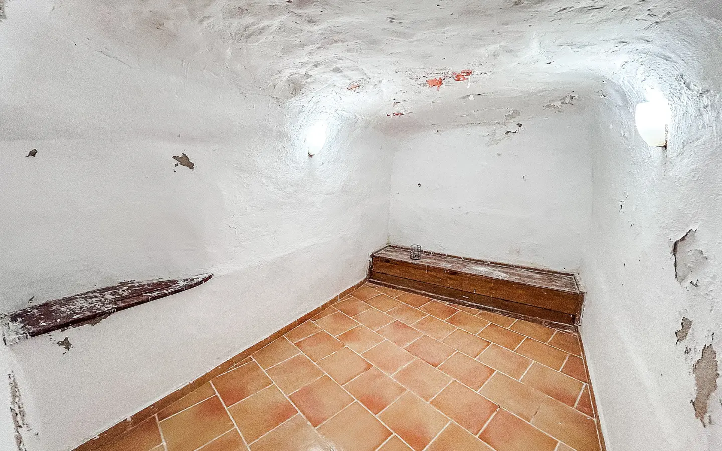 4-bedroom Cave House In Casas Del Señor, Spain (250 M²)