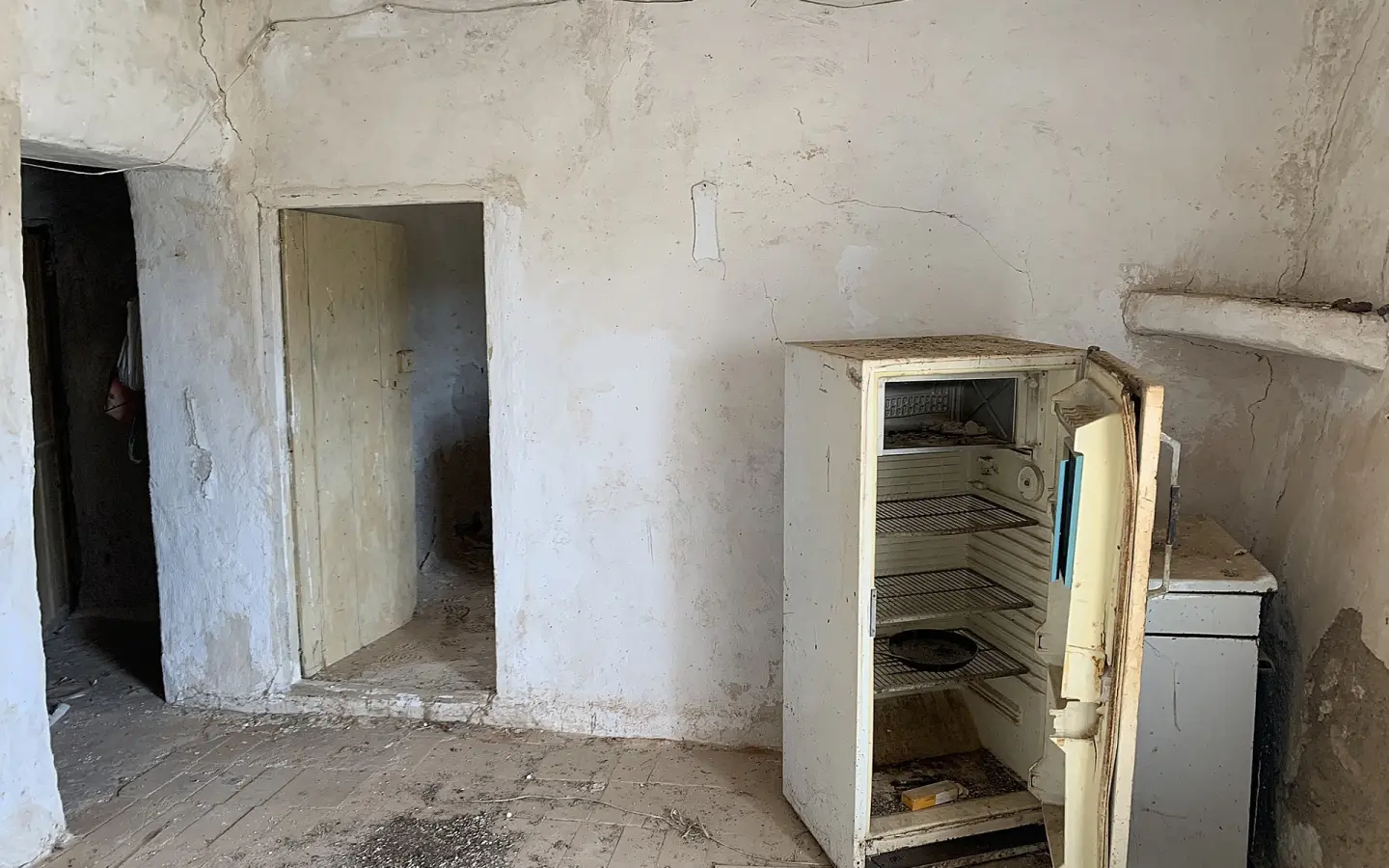 3-bedroom Country House In Macisvenda, Spain (180 M²)