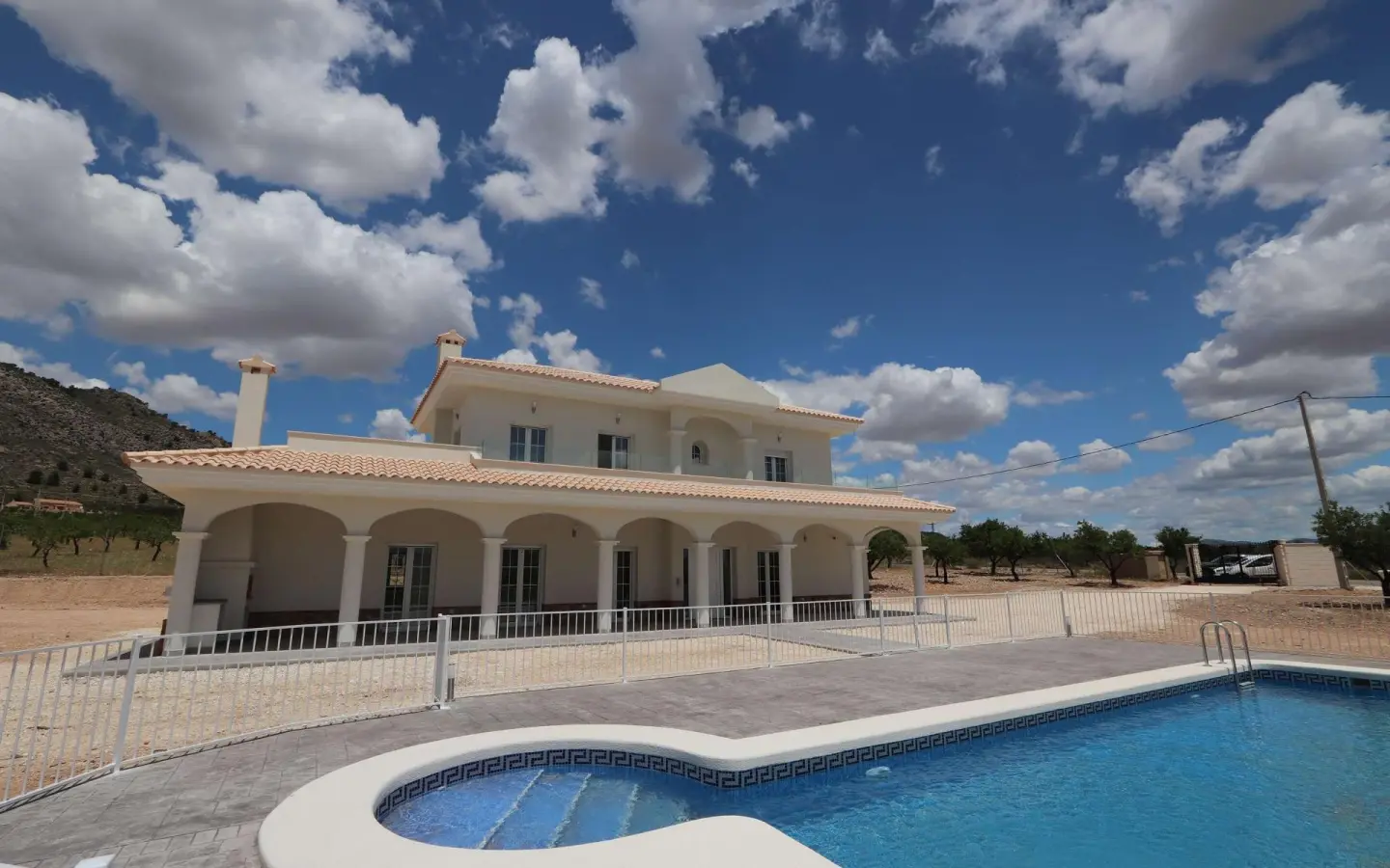 4-bedroom Detached Villa In Pinoso, Spain (245 M²)