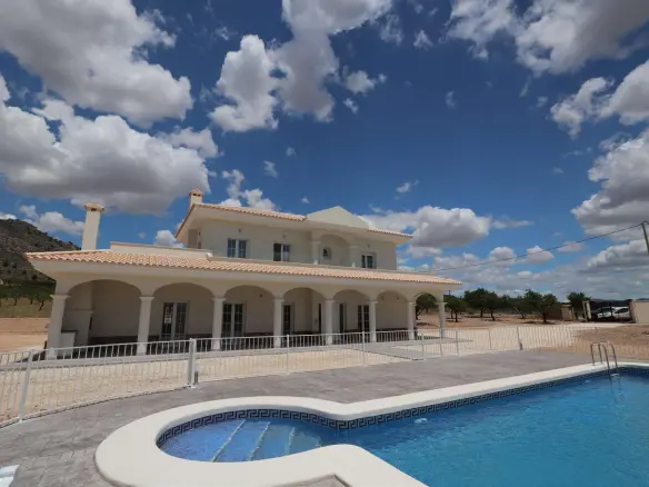4-bedroom Detached Villa In Pinoso, Spain (245 M²)
