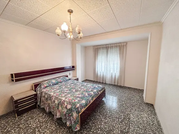 6-bedroom Restoration Project In Monovar, Spain (250 M²)