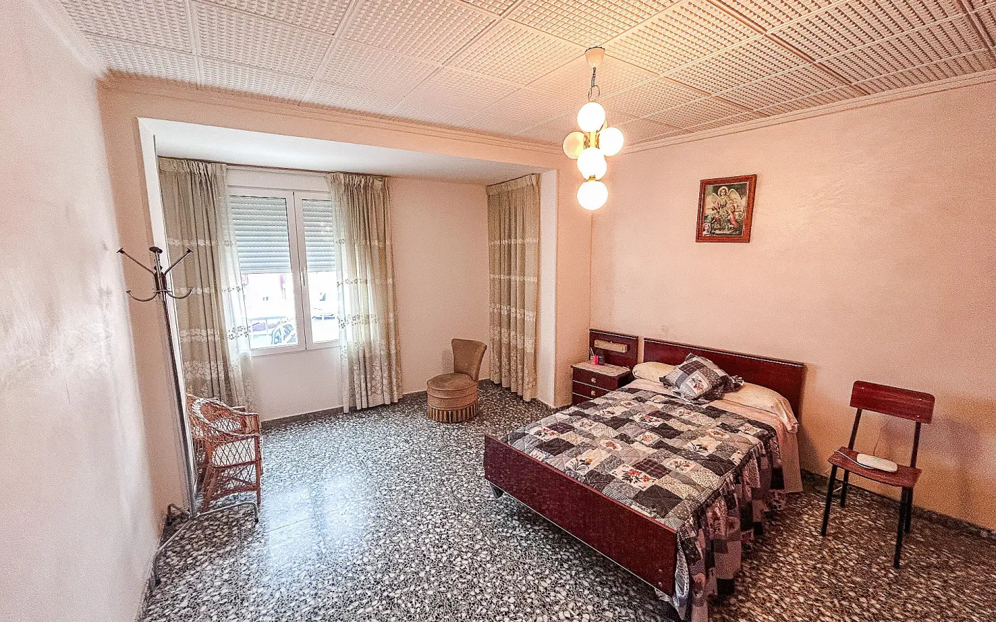 6-bedroom Restoration Project In Monovar, Spain (250 M²)