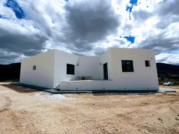 4-bedroom Detached Villa In Aspe, Spain (155 M²)