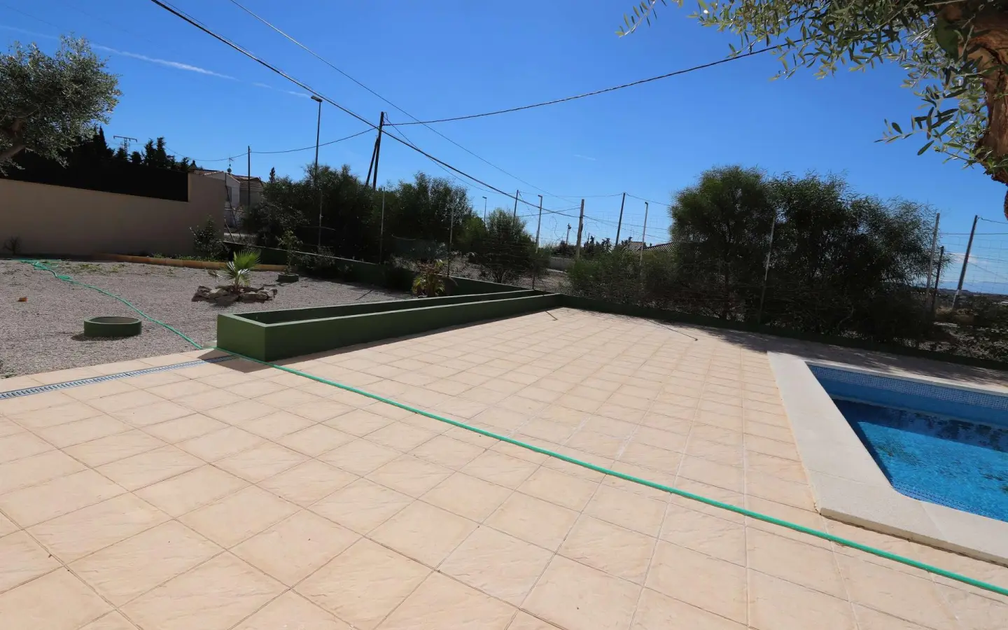 11-bedroom Commercial In Fortuna, Spain (500 M²)