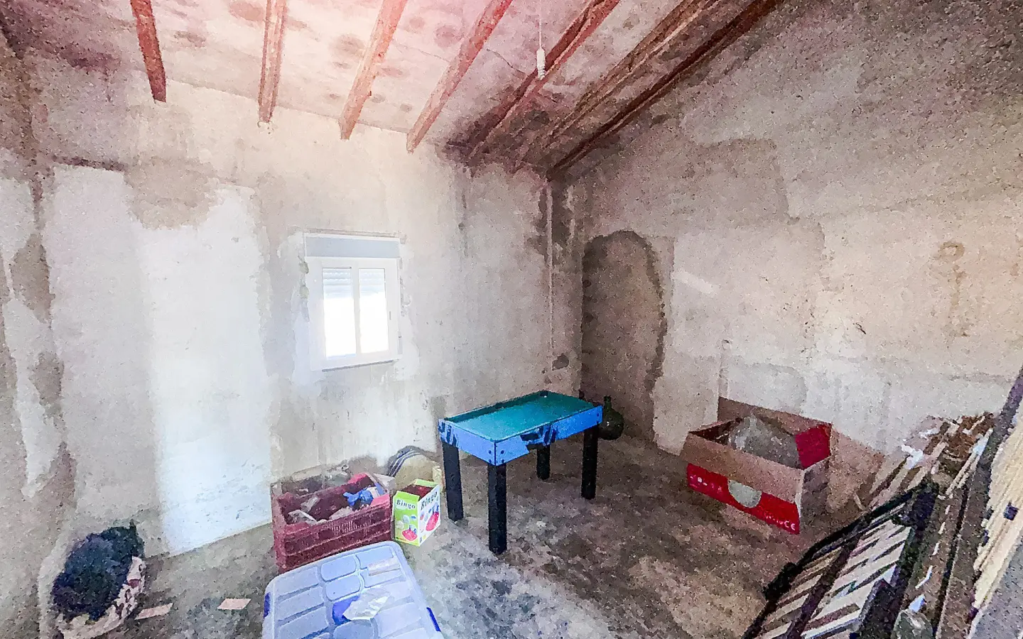 2-bedroom Country House In Elda, Spain (180 M²)