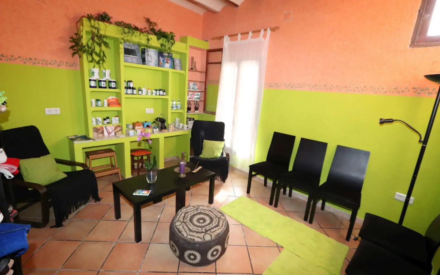 10-bedroom Commercial In Pinoso, Spain (700 M²)