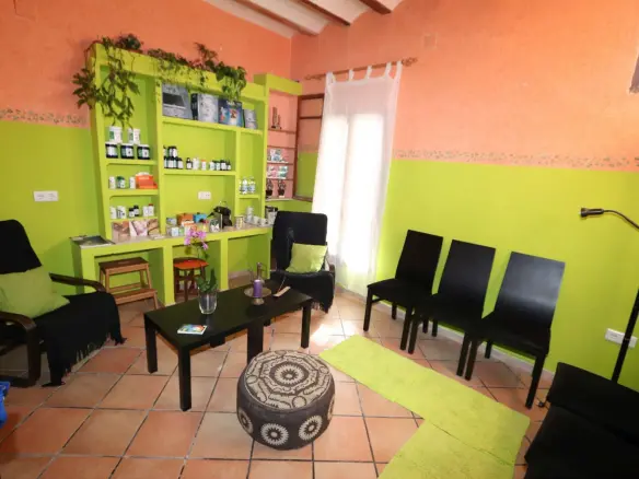 10-bedroom Commercial In Pinoso, Spain (700 M²)