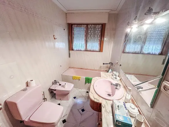 6-bedroom Restoration Project In Monovar, Spain (250 M²)