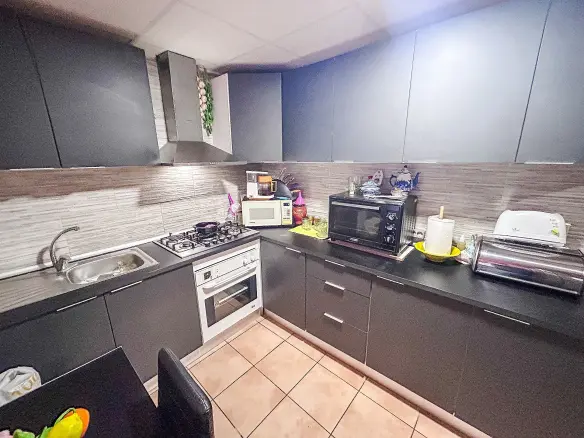9-bedroom Semi In Sax, Spain (278 M²)