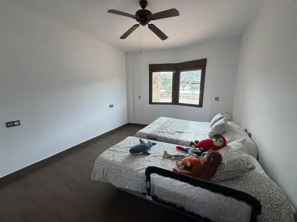 2-bedroom Country House In Yecla, Spain (188 M²)