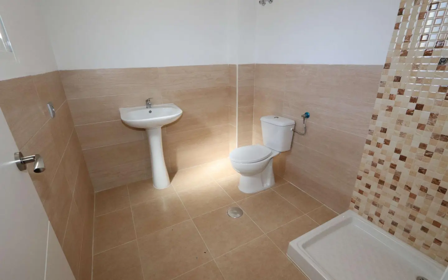 11-bedroom Commercial In Fortuna, Spain (500 M²)