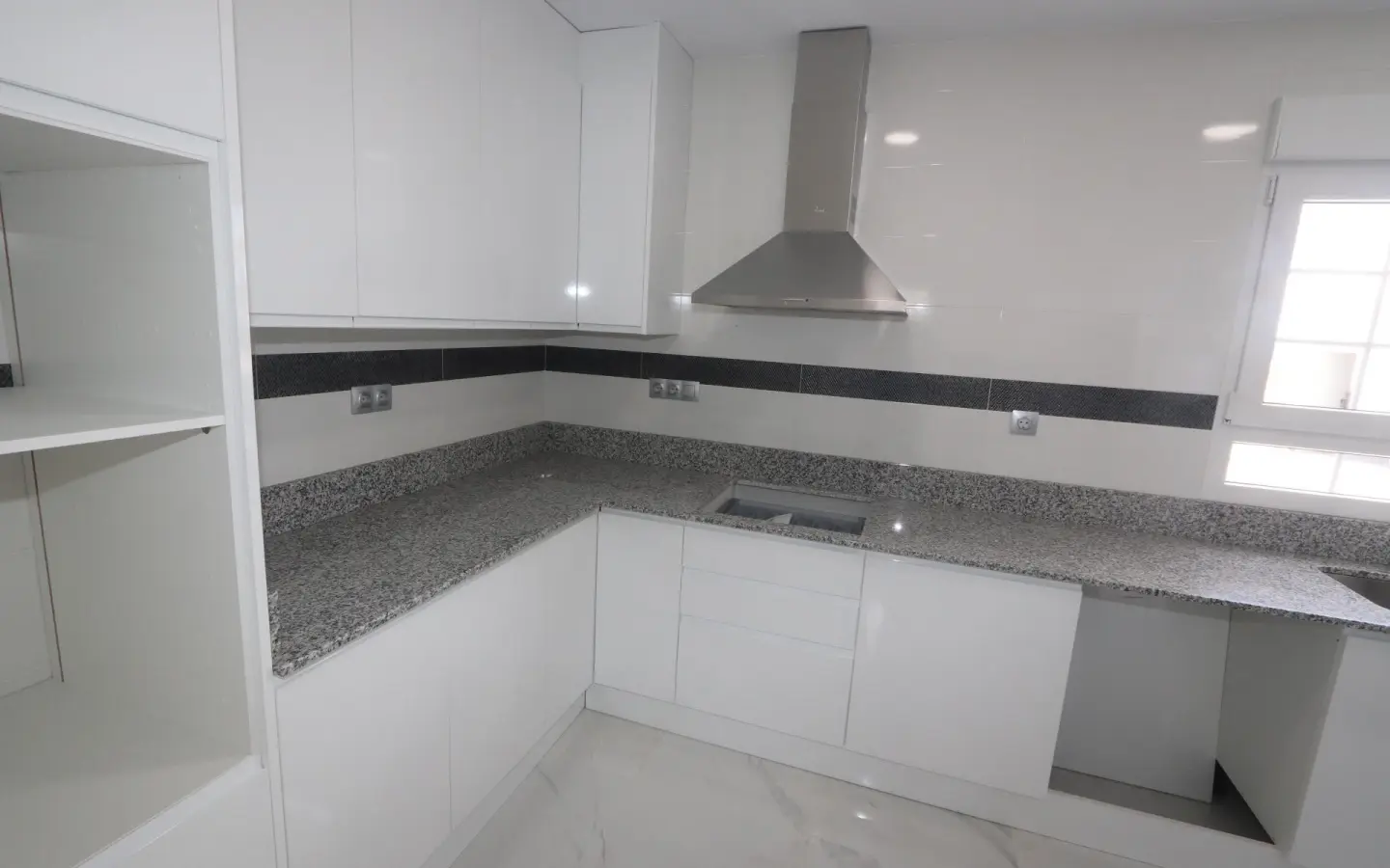 4-bedroom Detached Villa In Pinoso, Spain (180 M²)