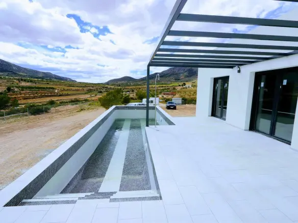 4-bedroom Detached Villa In Aspe, Spain (155 M²)
