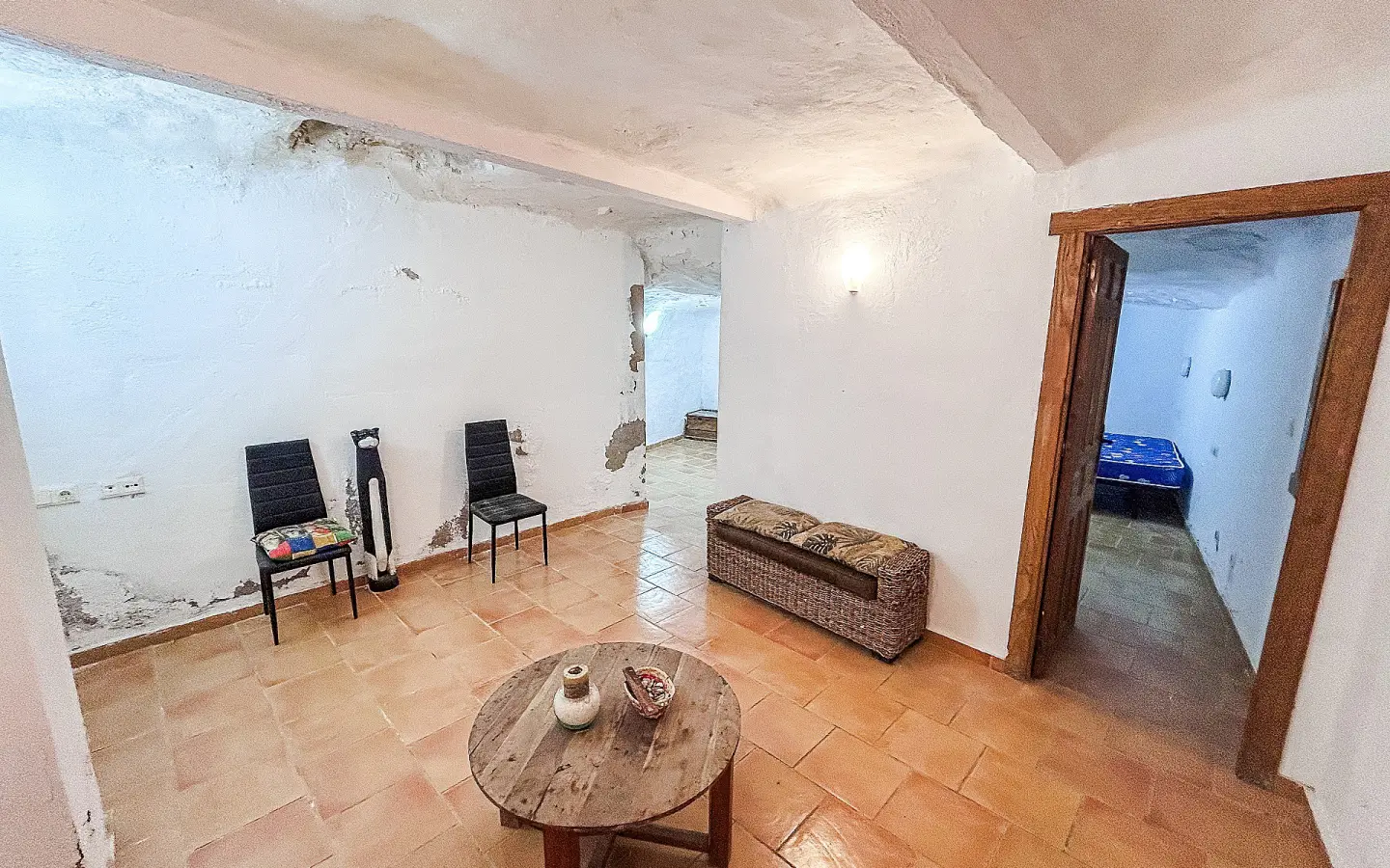 4-bedroom Cave House In Casas Del Señor, Spain (250 M²)