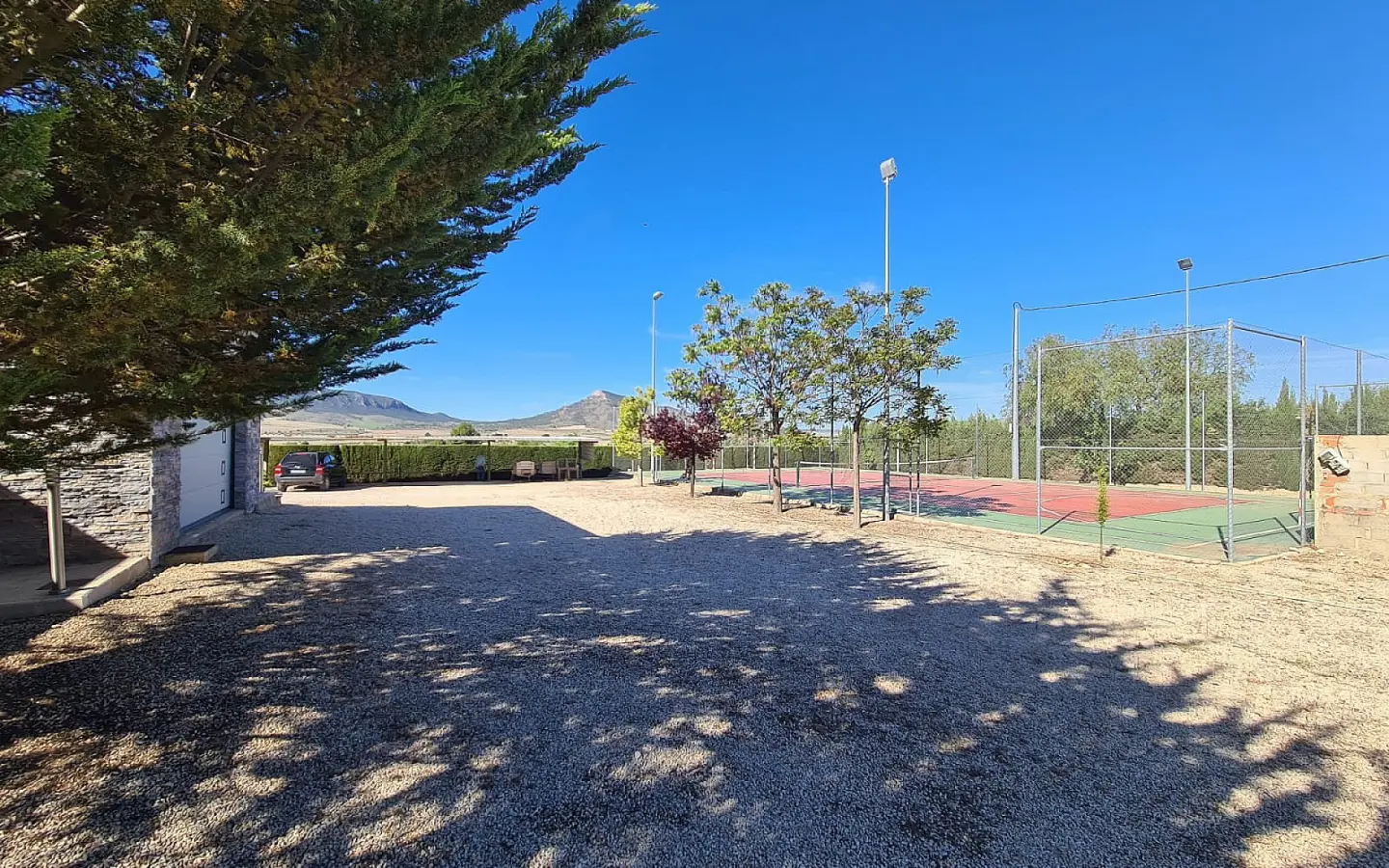 5-bedroom Detached Villa In Yecla, Spain (332 M²)